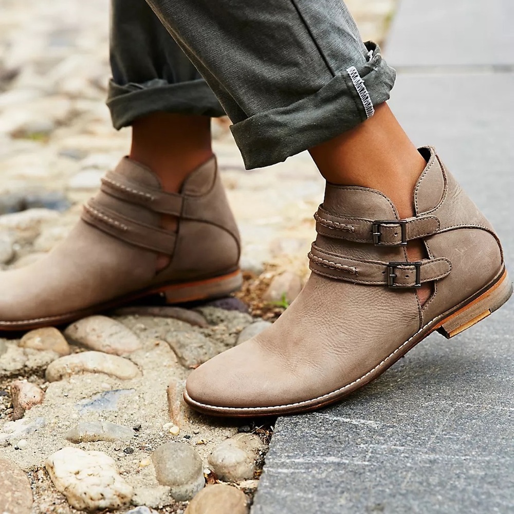 SOLD | Free People Braeburn Boots W6.5 / 37